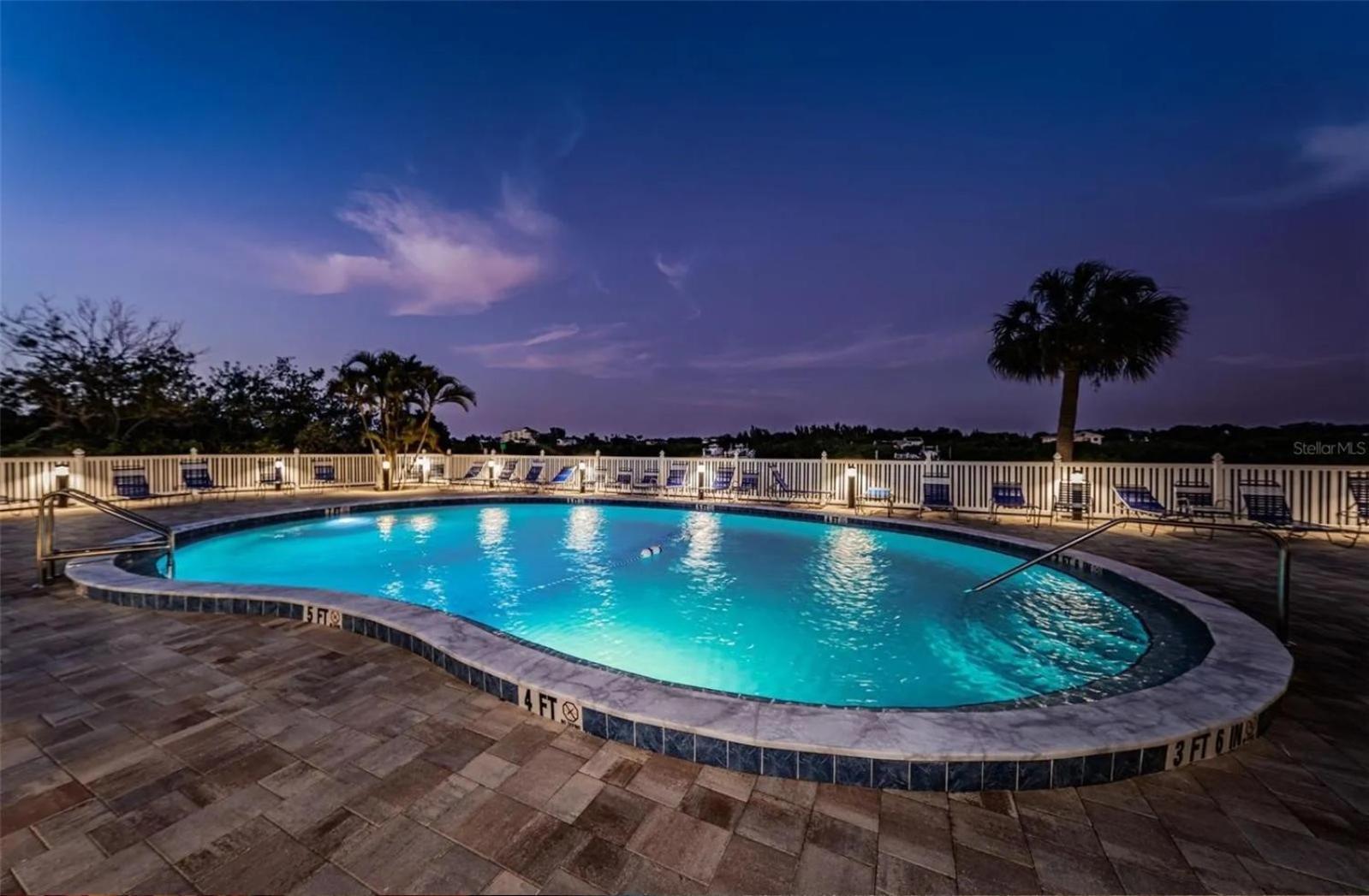 Bayshore Yatch Tennis Condo 2Br 3 Beds, Walking Distance To Beautiful Quite Beach شاطئ كليرووتر المظهر الخارجي الصورة